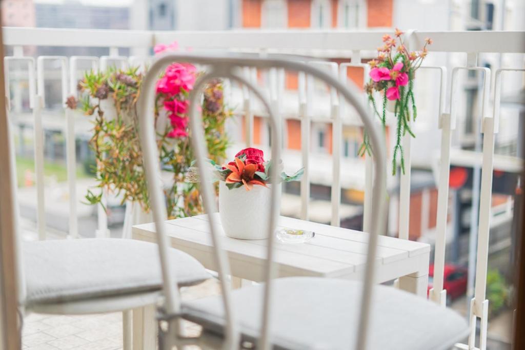 Elegant Apartment In Bergamo Center Bagian luar foto